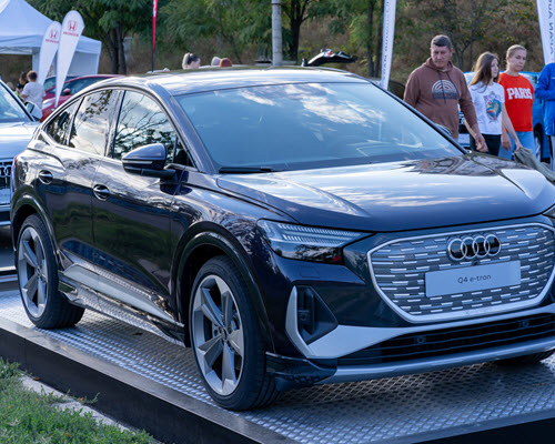 Audi Q4 e-tron Car
