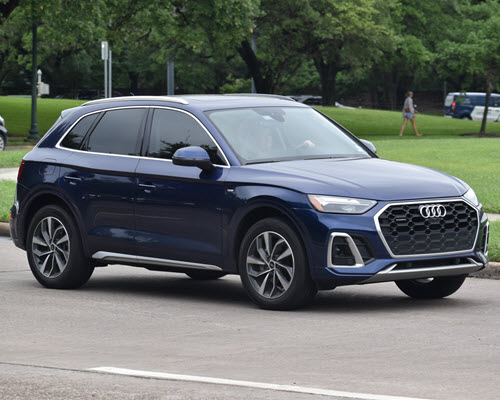Blue Audi Q5 Car